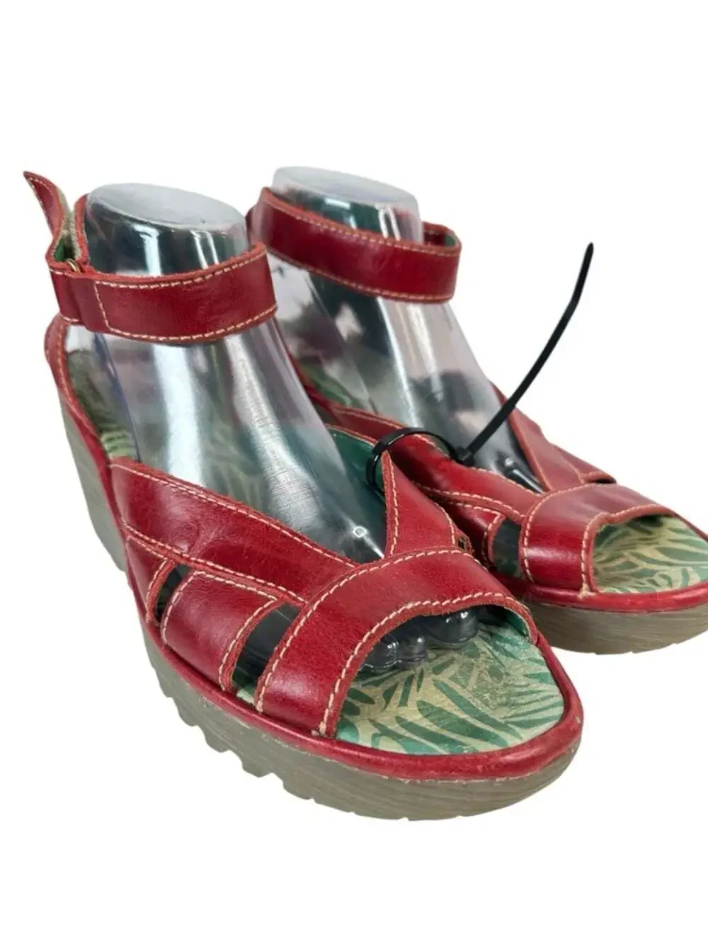 Fly London Yossa Womens Euro 41 Red Leather Comfort Wedge Sandals Strap 10